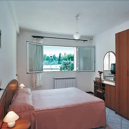 Marrani 3*