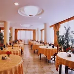 Marrani 3*