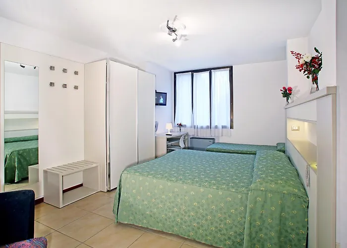 Отель Marrani 3*