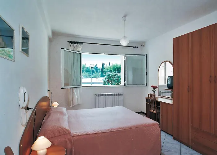 Marrani 3*
